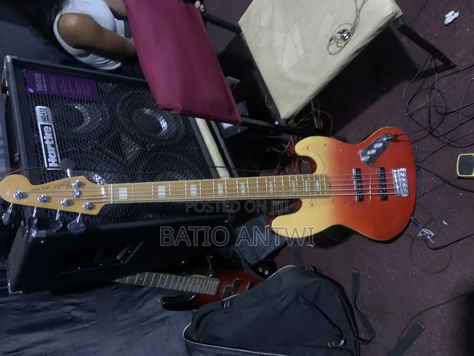 Passive Fender Jazz Bass Guitar