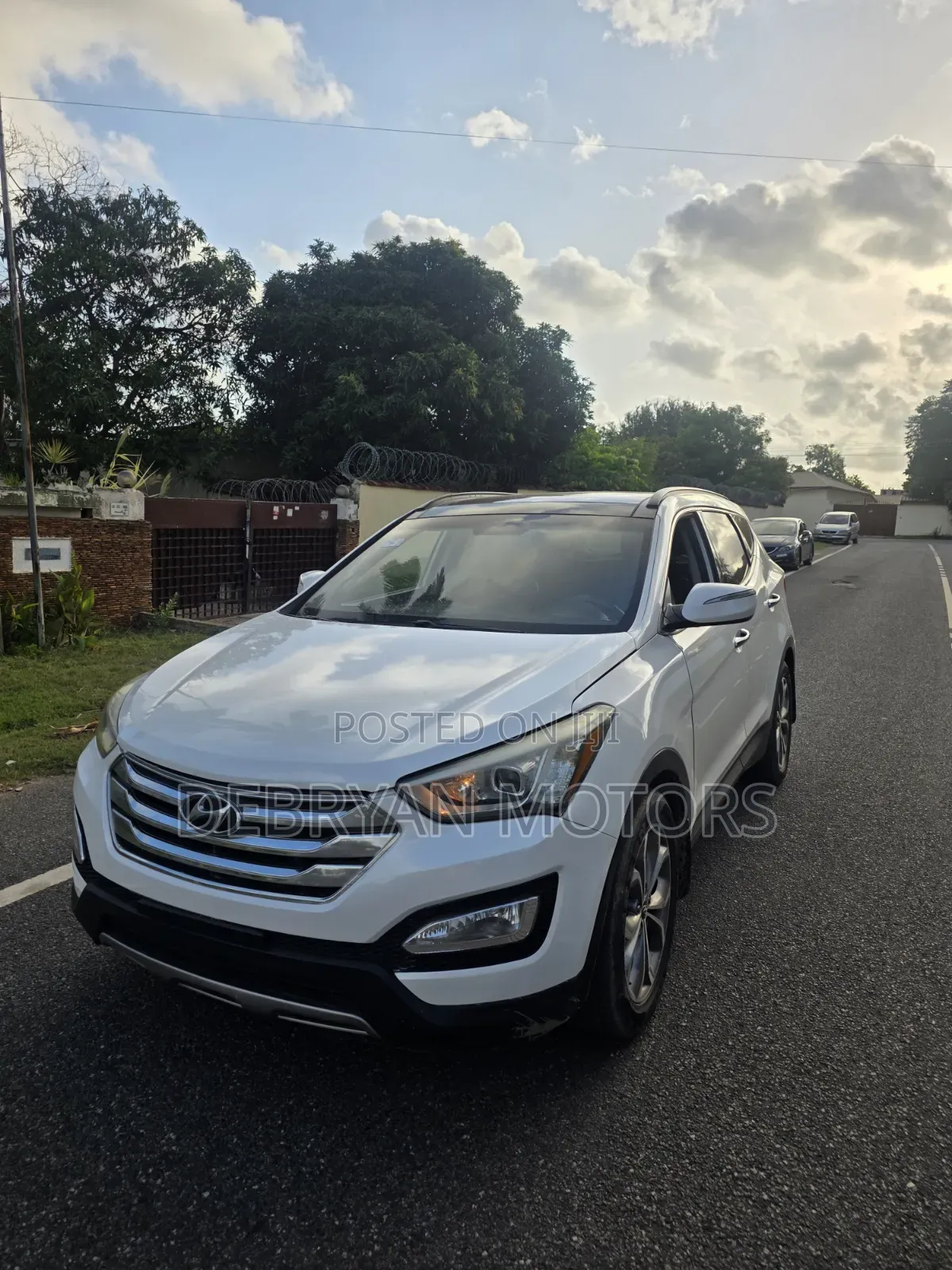 Hyundai Santa Fe 2015 White
