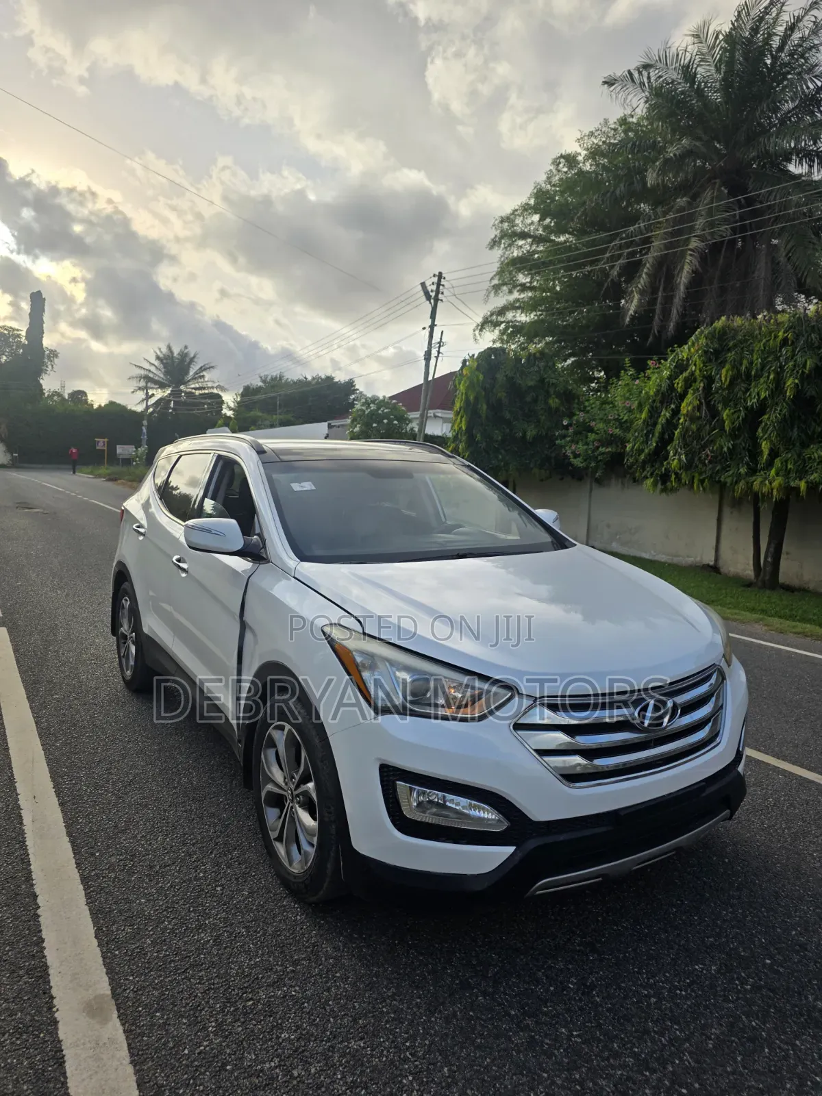 Hyundai Santa Fe 2015 White