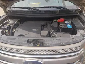 Ford Explorer 2012 Silver
