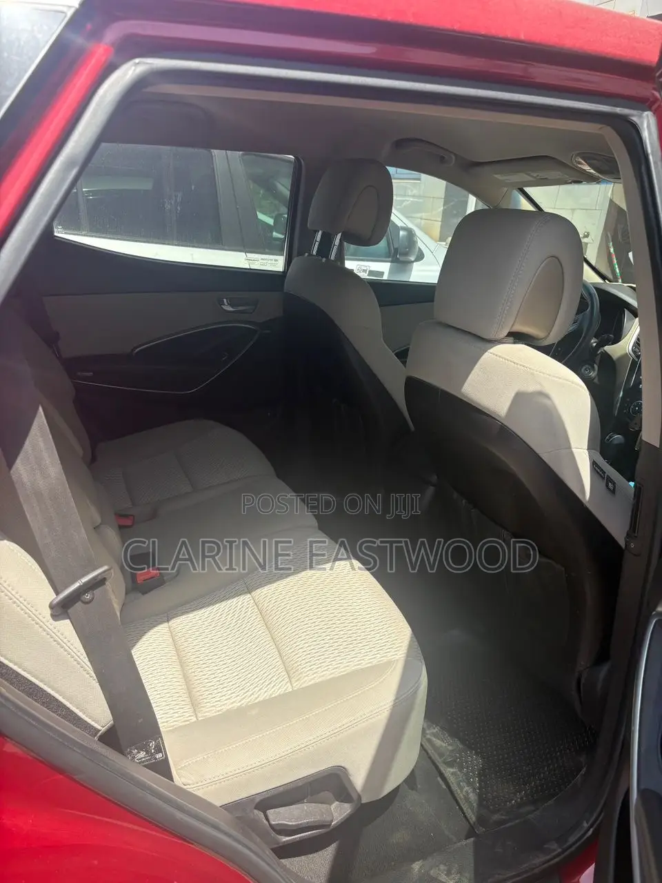 Hyundai Santa Fe SE (4 styles) 2022 Red