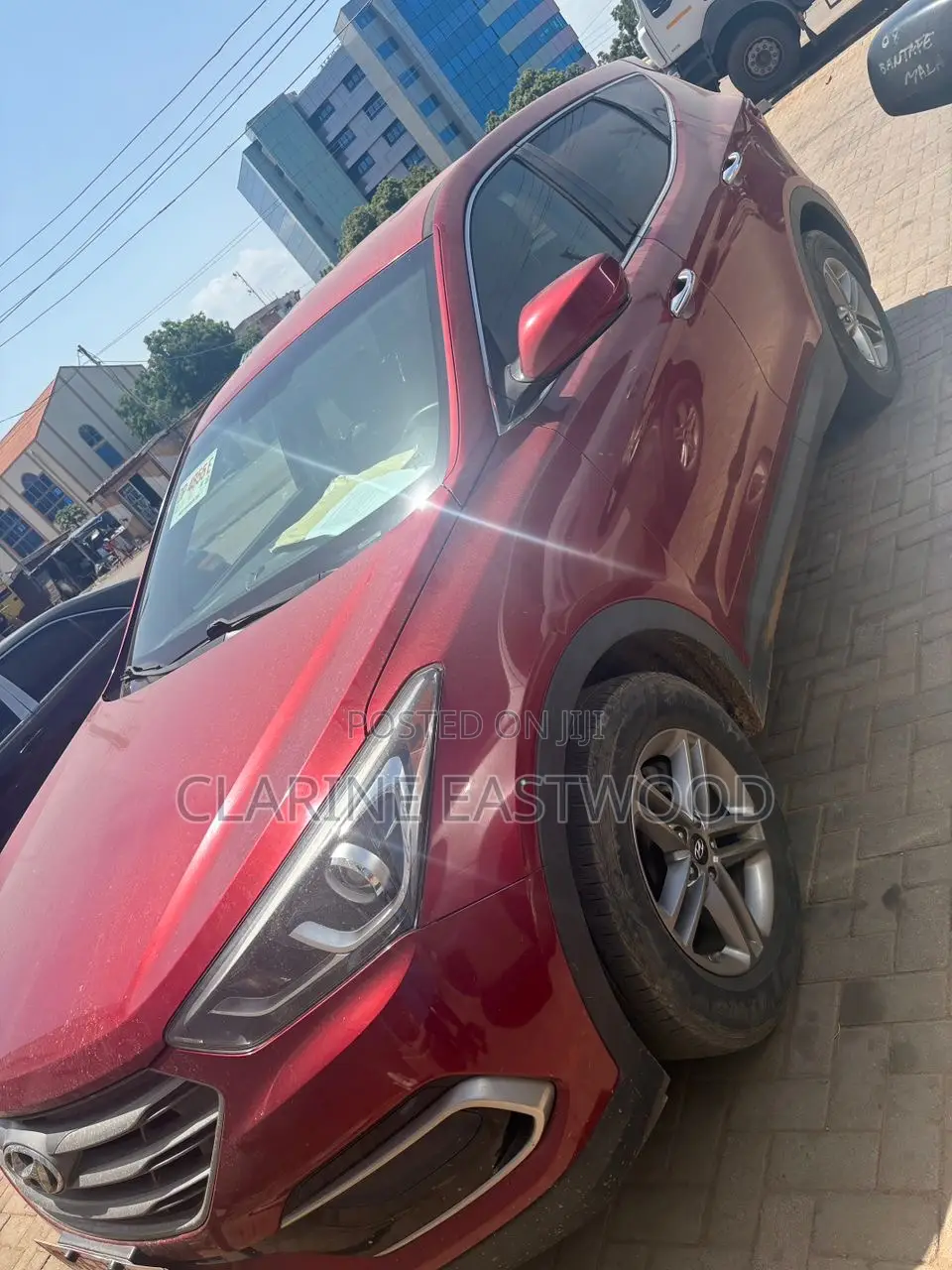 Hyundai Santa Fe SE (4 styles) 2022 Red
