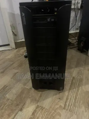Desktop Computer Asus 16GB Intel Core i7 HDD 500GB