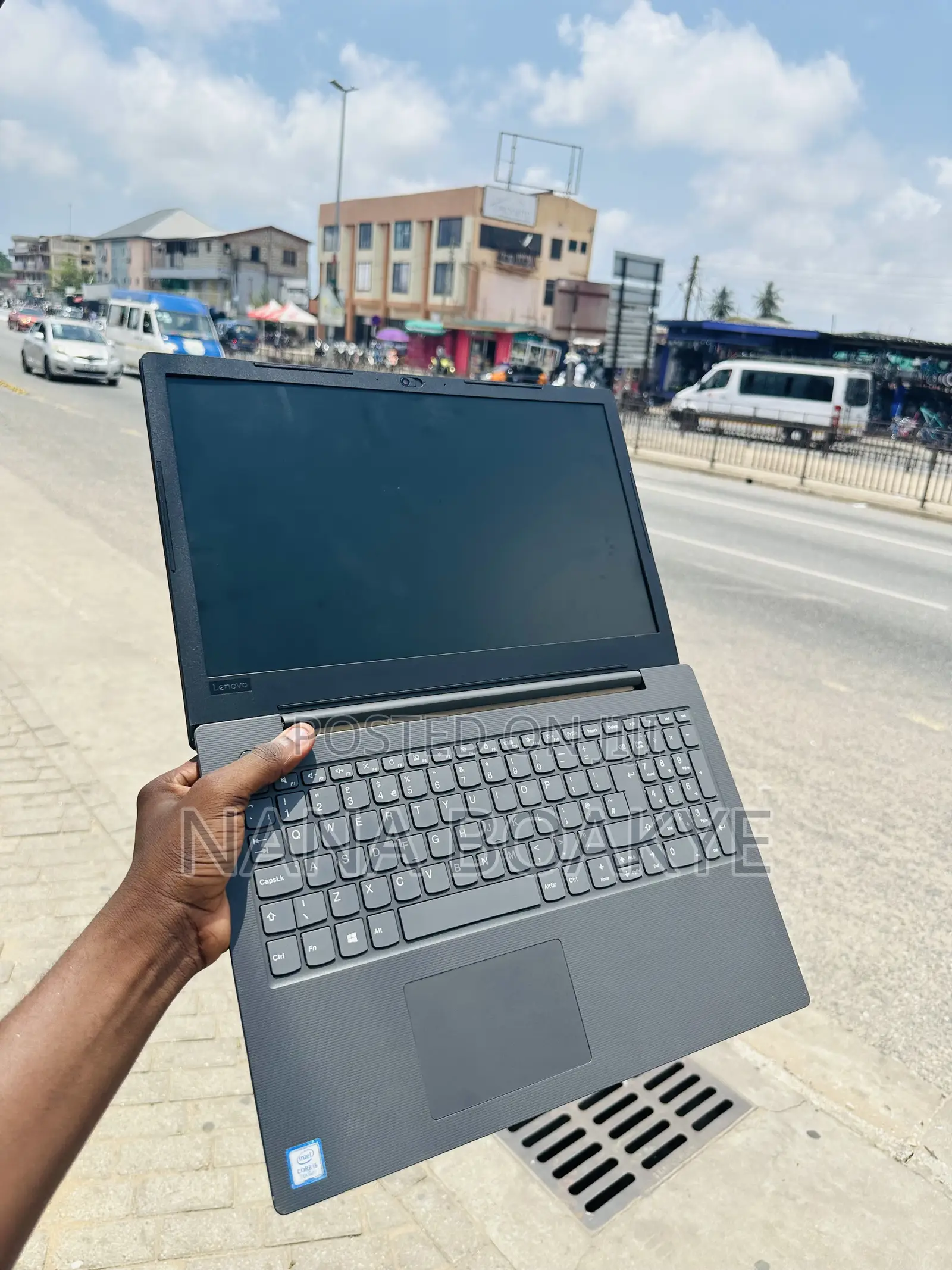 Laptop Lenovo V130-15IKB 8GB Intel Core i5 SSD 256GB