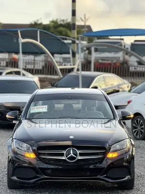 Mercedes-Benz C300 2016 Black