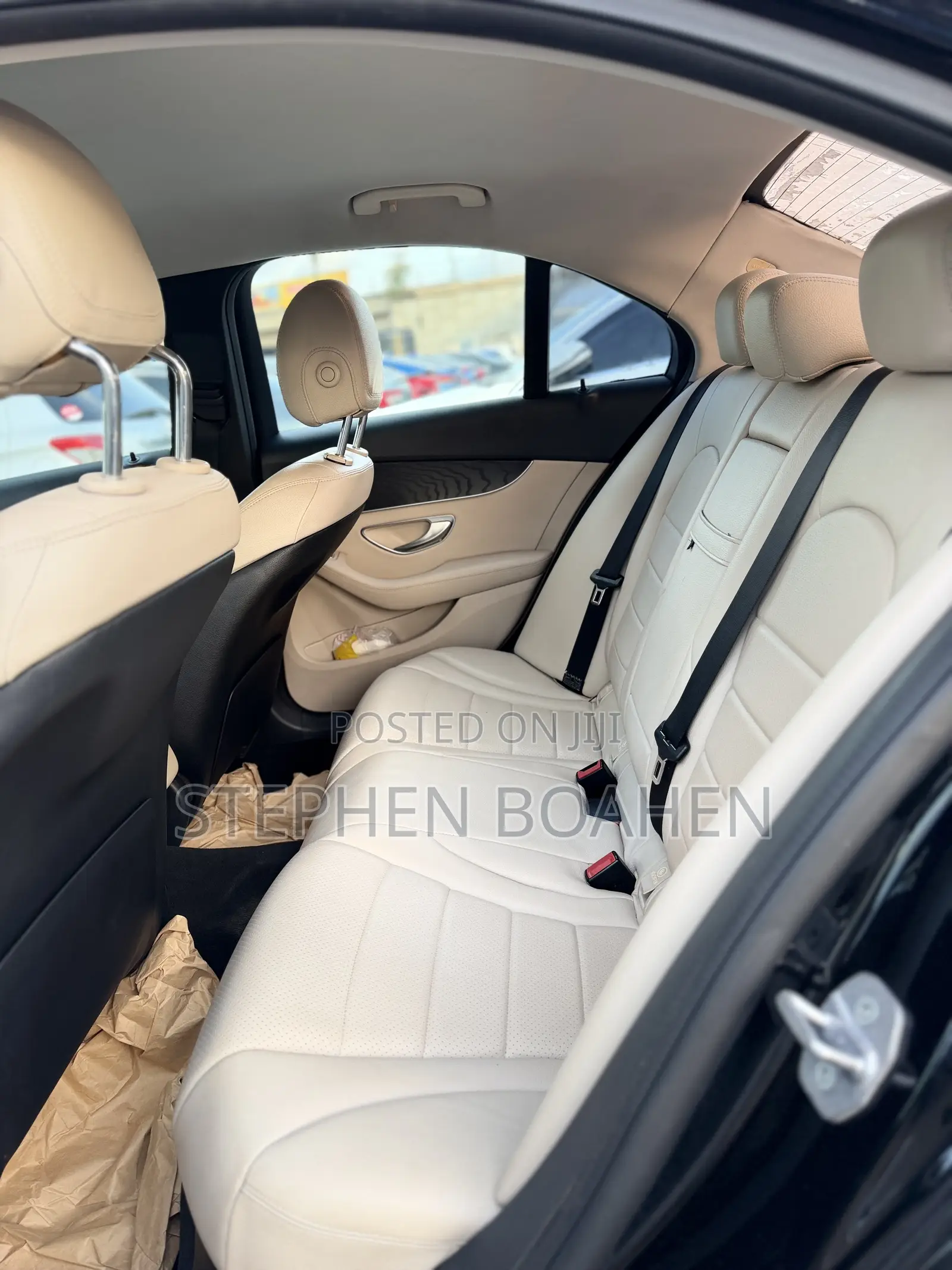 Mercedes-Benz C300 2016 Black