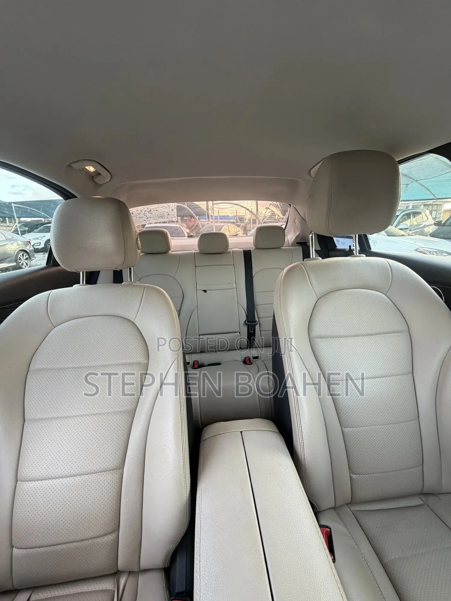 Mercedes-Benz C300 2016 Black