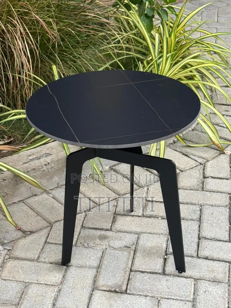 Round Marble Table