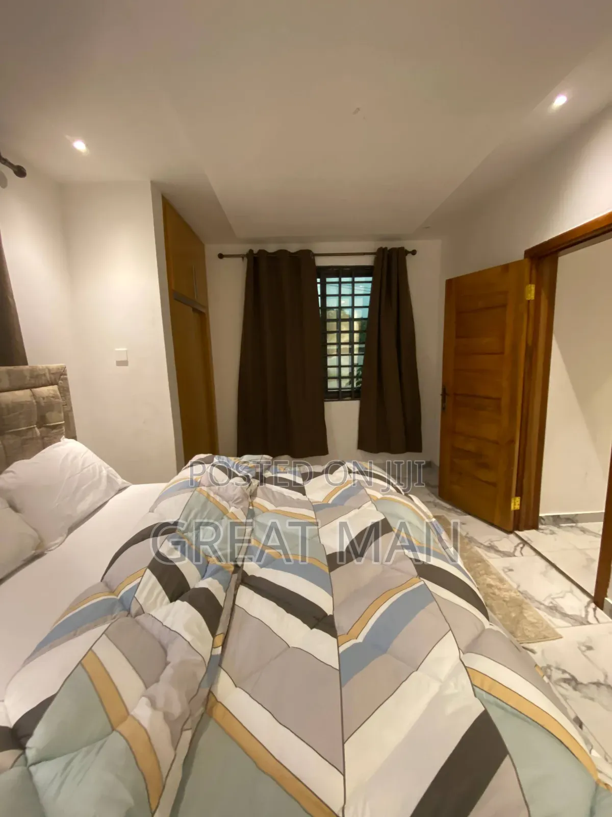 Furnished 1bdrm Apartment in Market for rent