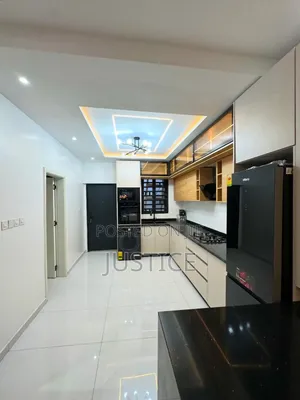 3bdrm House in Kingsby Achimota, Mile 7 for sale