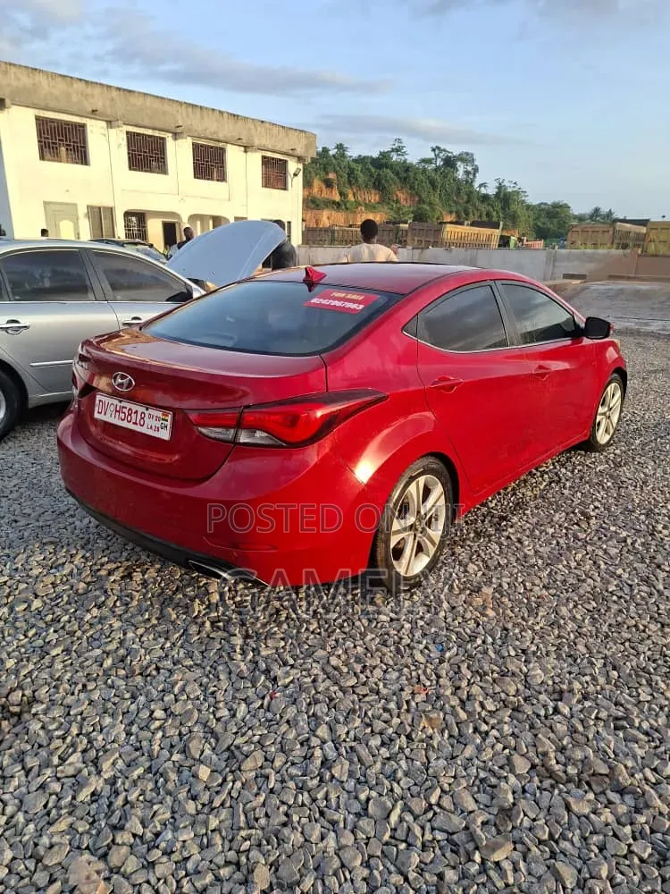 Hyundai Elantra 2014 Red