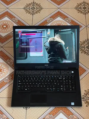 Laptop Dell Precision 7730 16GB Intel Xeon SSD 512GB