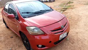 Toyota Yaris 2009 Red