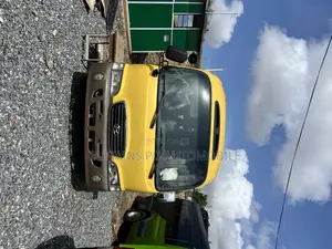 Hyundai County 2012 Yellow