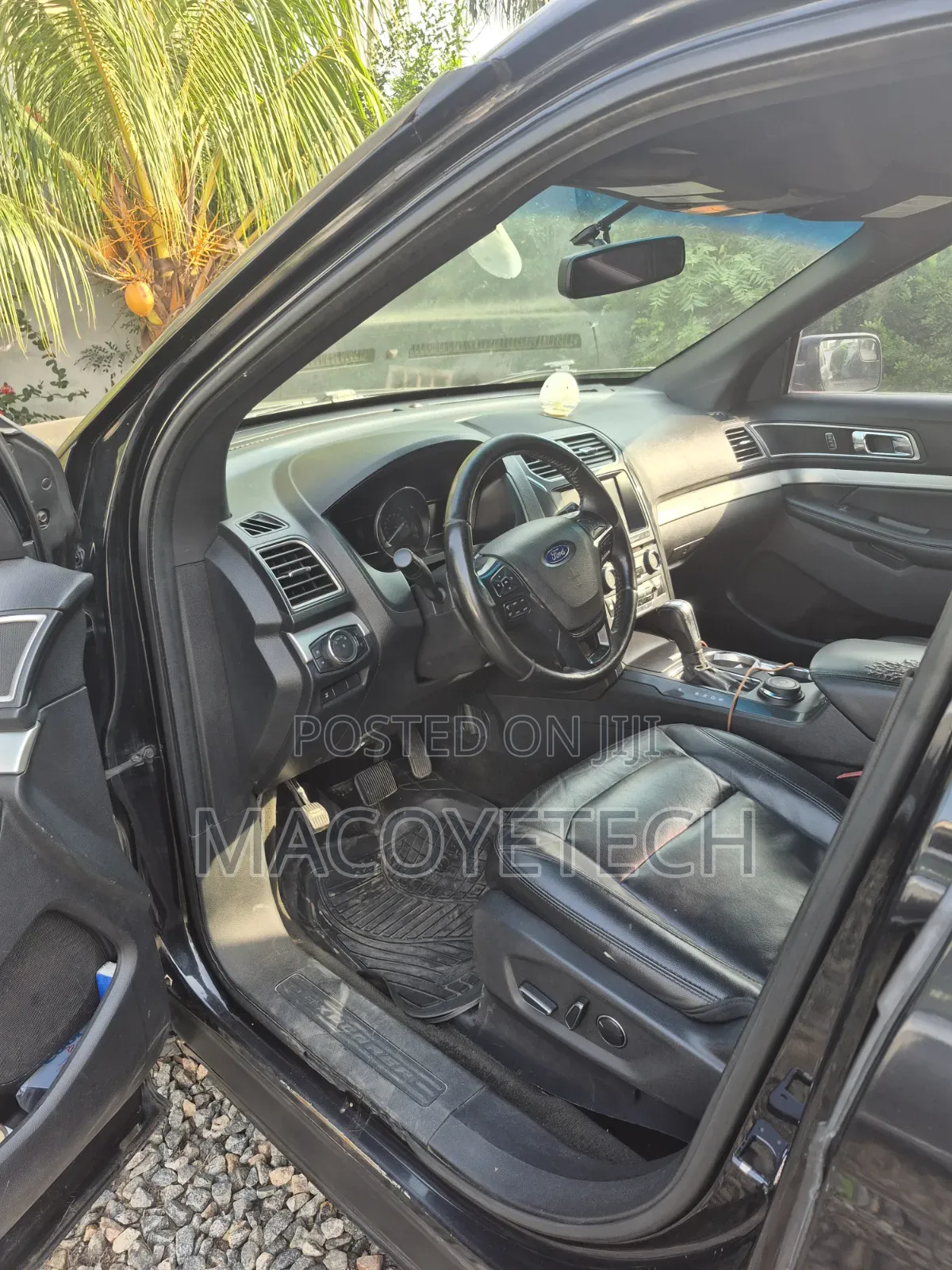 Ford Explorer XLT 4dr 4x4 (2.3L 4cyl 6A) 2017 Black