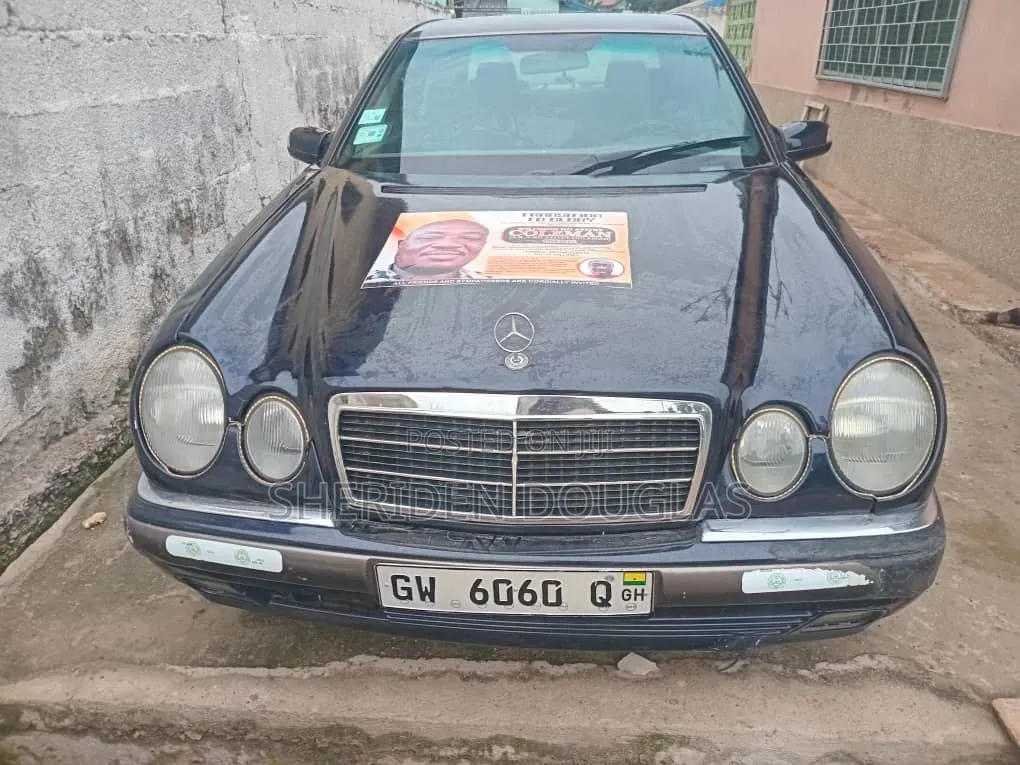 Mercedes-Benz 200E 2000 Blue