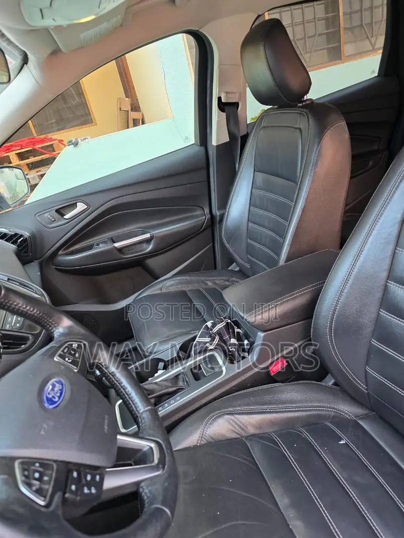 Ford Escape SEL FWD 2018 Blue