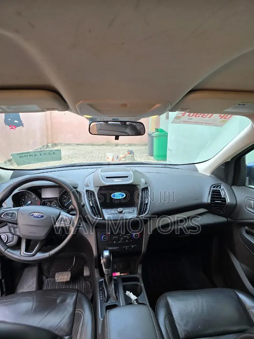 Ford Escape SEL FWD 2018 Blue