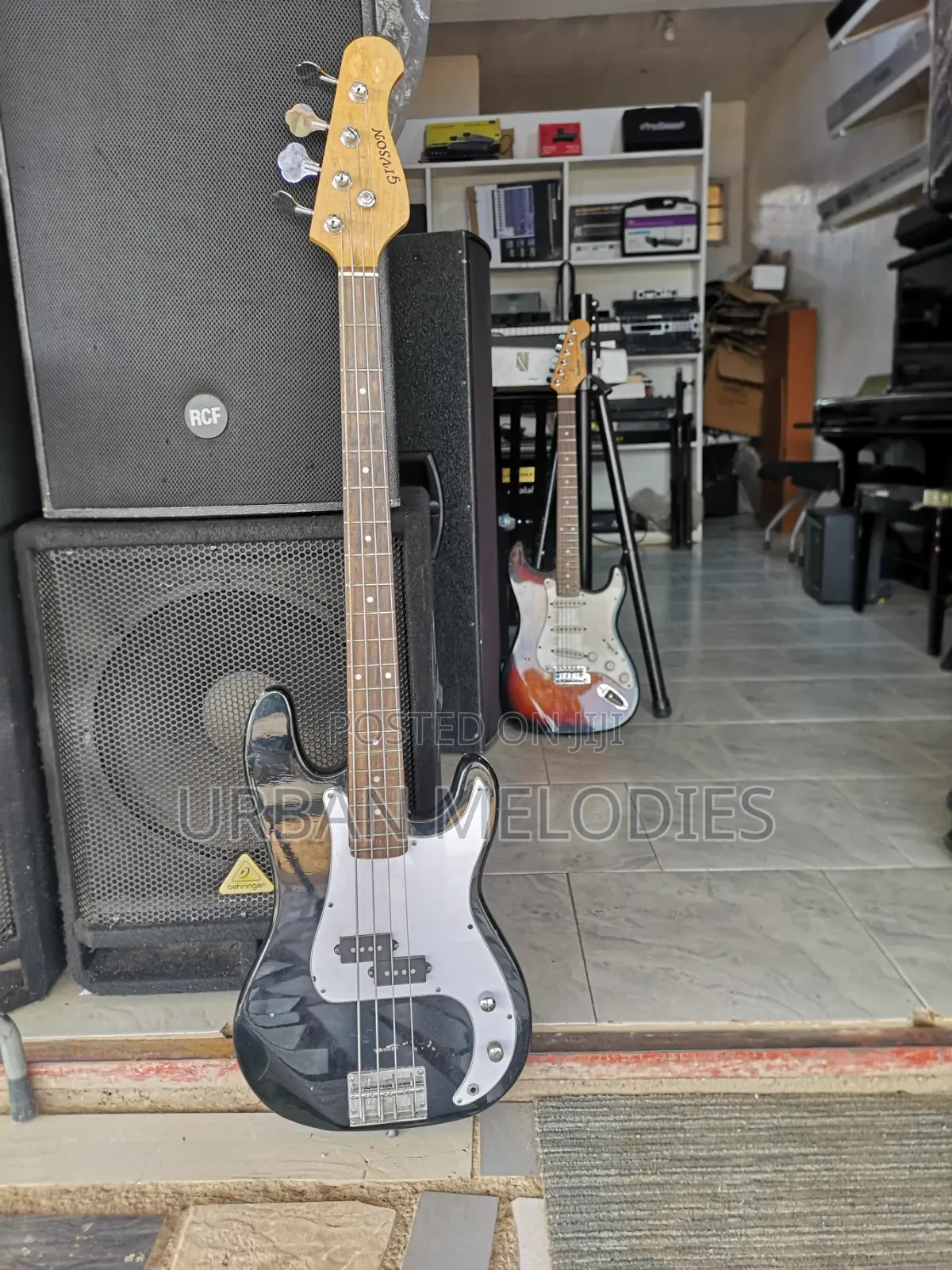Givson Passive Bass Guitar