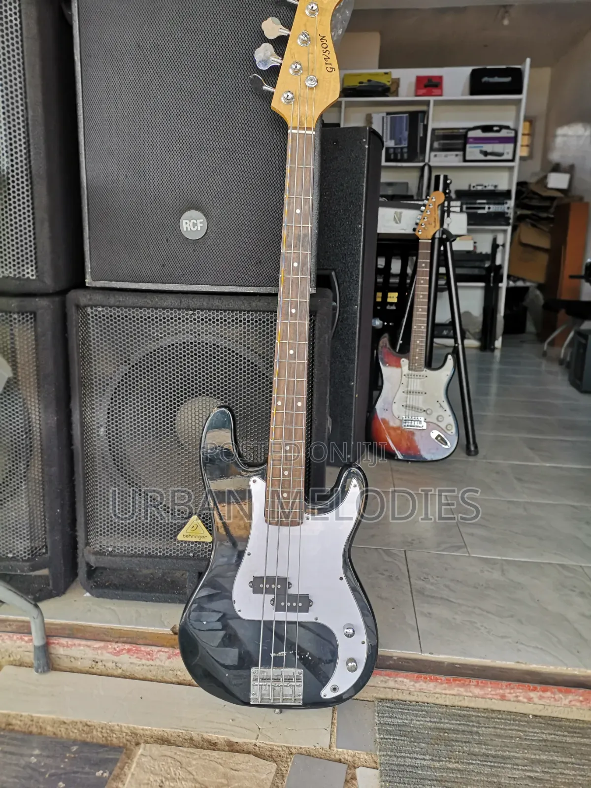 Givson Passive Bass Guitar