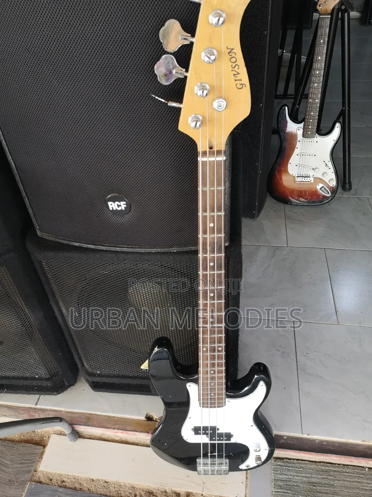 Givson Passive Bass Guitar