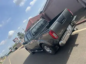 Nissan Navara 2014 Gray