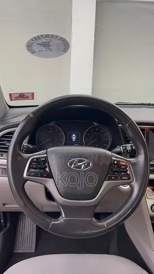 Hyundai Elantra SE 2018 Gray