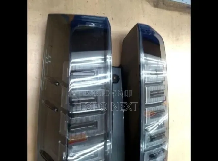 Toyota Voxy 2014-2016 Daa-Zwr80g Pair Tail Light