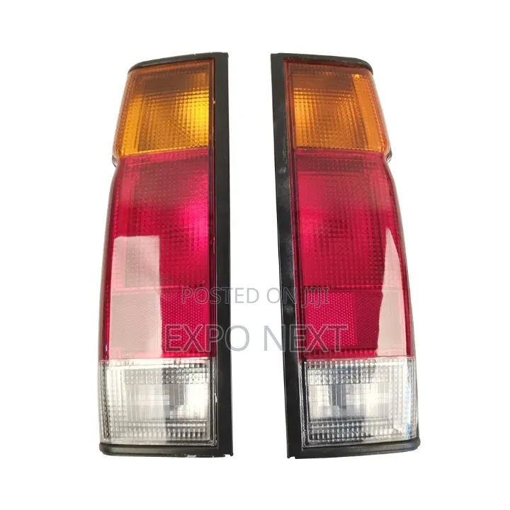 Taillight Brake Light for Nissan Pickup D21 Pair 1988-1995