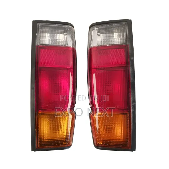 Taillight Brake Light for Nissan Pickup D21 Pair 1988-1995