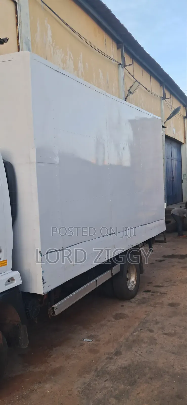 Nissan Cabstar