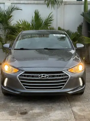 Hyundai Elantra SEL 2018 Gray