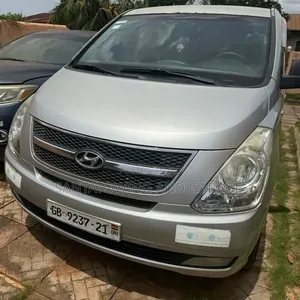 Hyundai Starex 2010 Silver