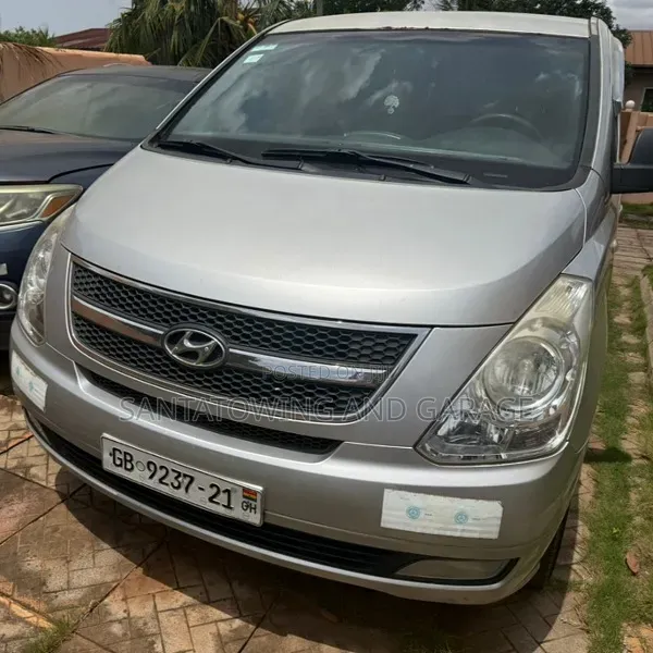 Hyundai Starex 2010 Silver