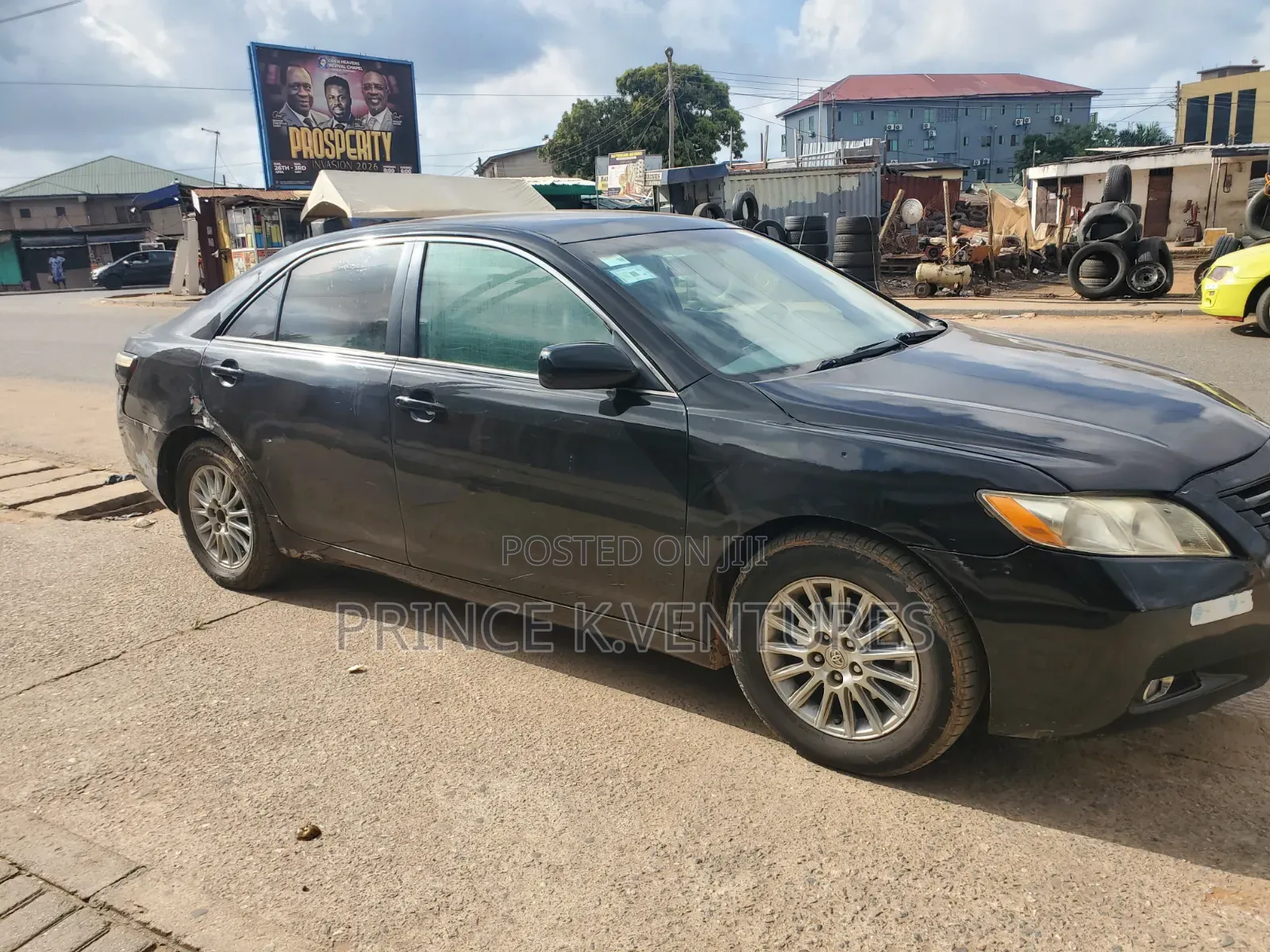 Toyota Camry Base 4dr Sedan (2.5L 4cyl 6M) 2010 Black