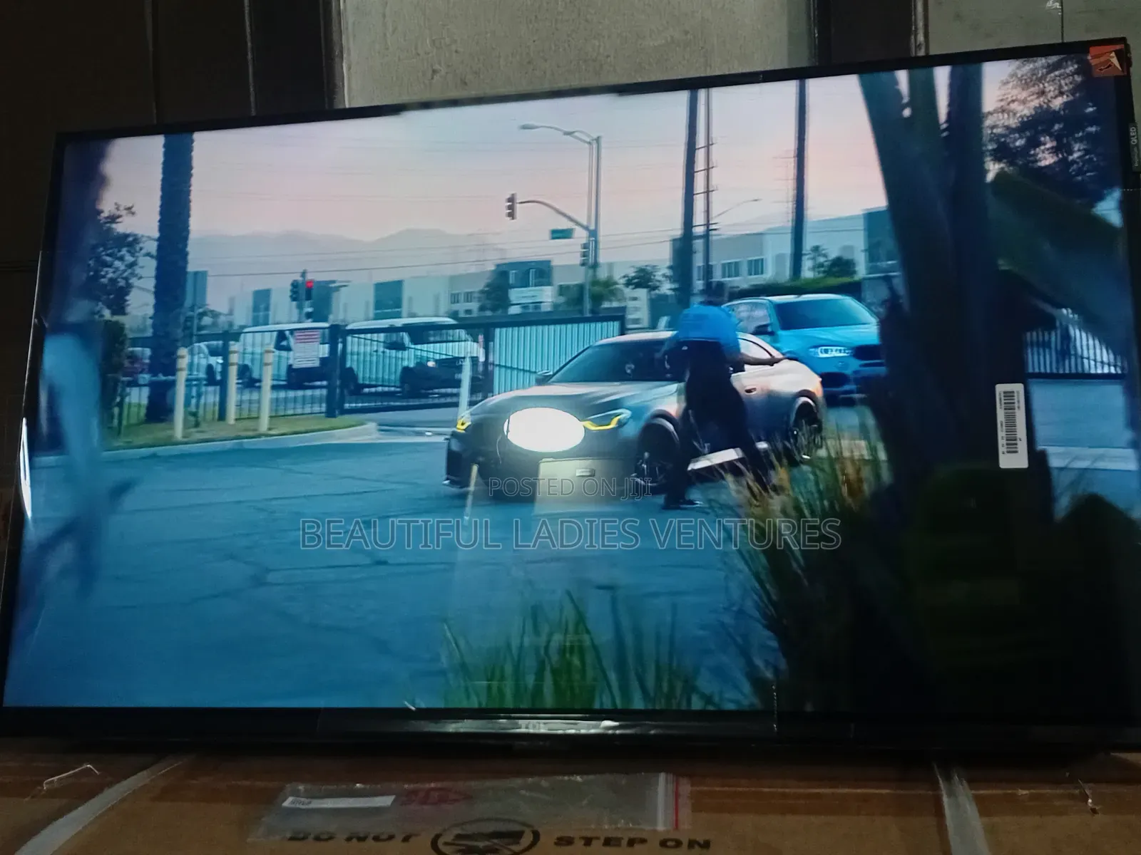 TCL 32” Premium Led Television With Clear Hd Resolution
