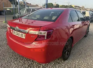 Toyota Camry XLE 4dr Sedan (2.5L 4cyl 6A) 2014 Red