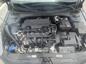 Hyundai Elantra SE 2022 Silver