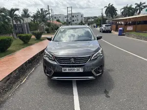 Peugeot 5008 1.6 BlueHDi 120 2020 Gray
