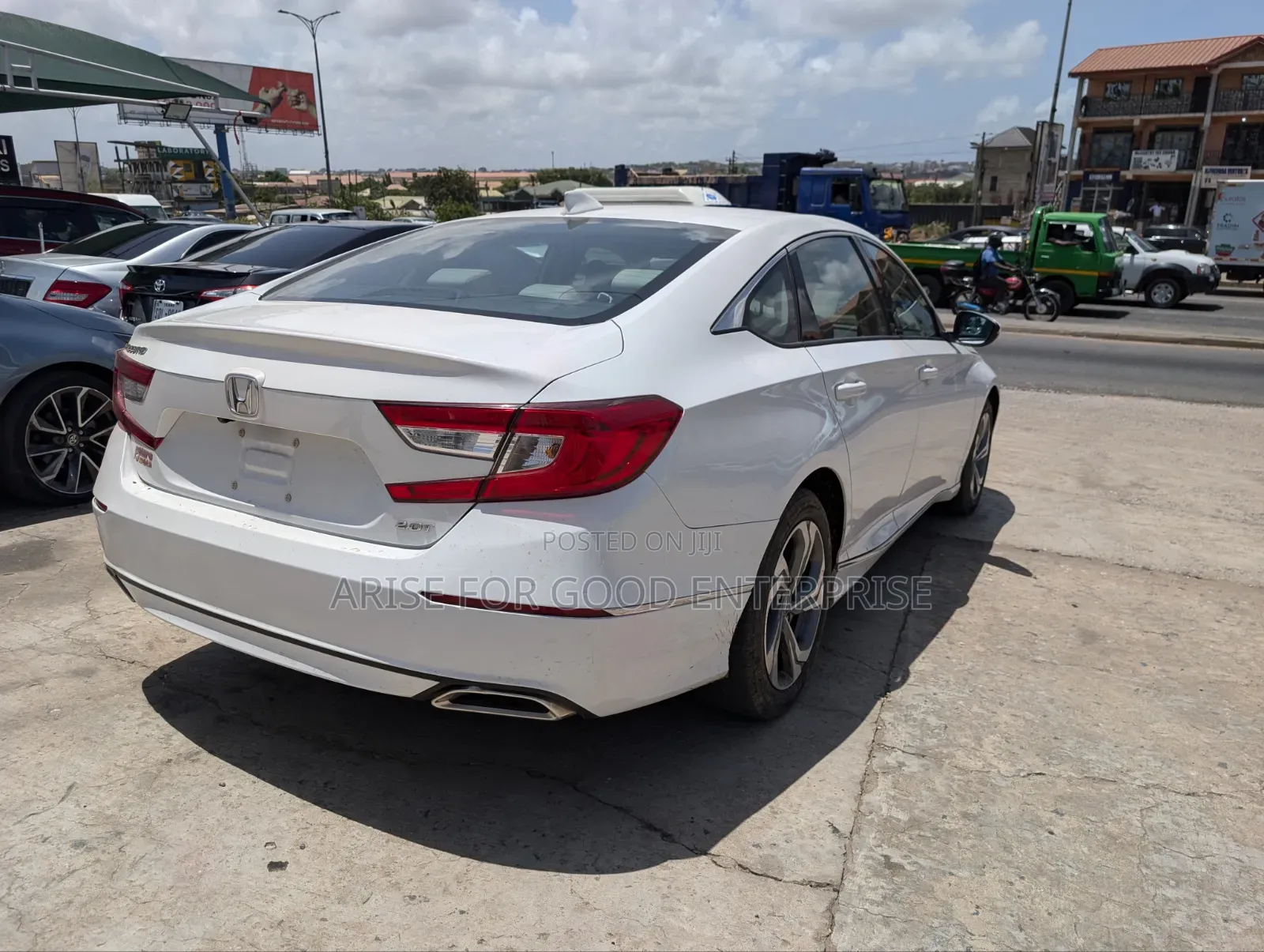 Honda Accord EX-L (2.0L 4cyl Turbo 10A) 2019 White