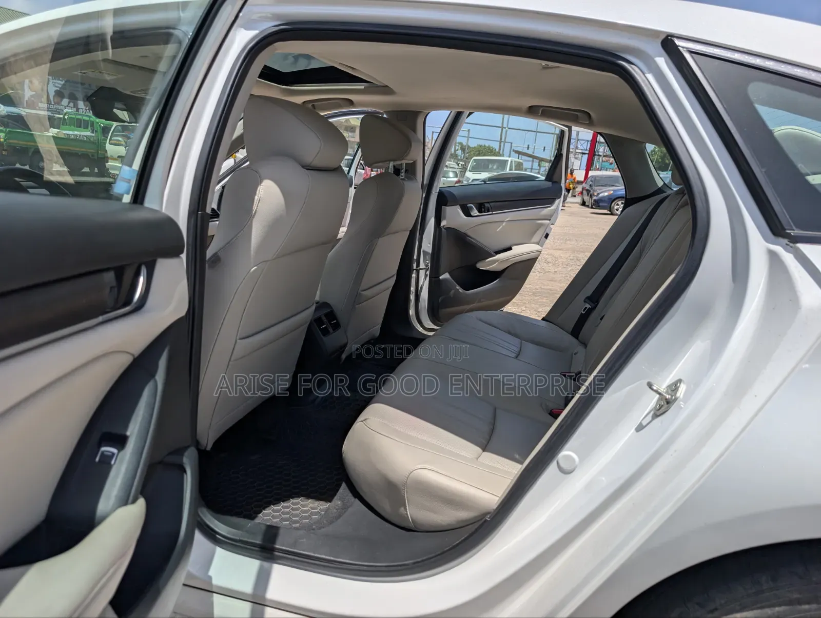 Honda Accord EX-L (2.0L 4cyl Turbo 10A) 2019 White