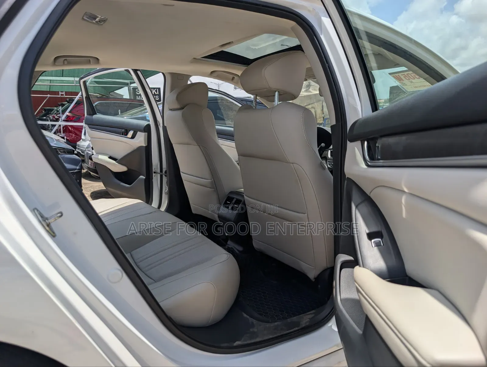 Honda Accord EX-L (2.0L 4cyl Turbo 10A) 2019 White