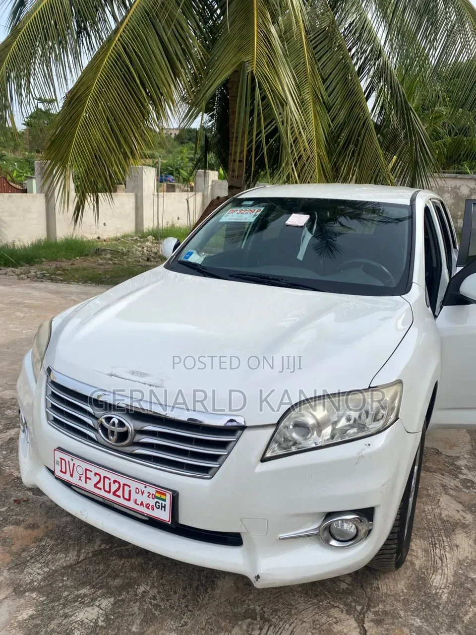 Toyota RAV4 2.5 2011 White