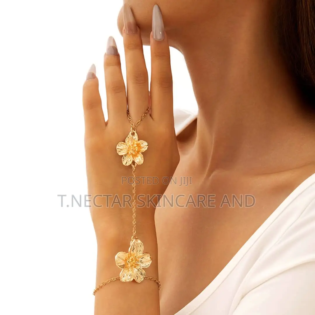 Ladies Hand Chain