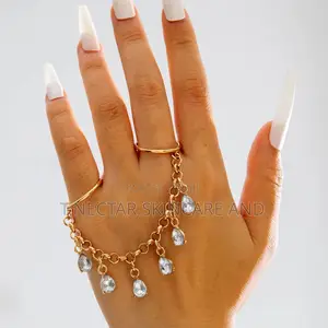 Ladies Hand Chain