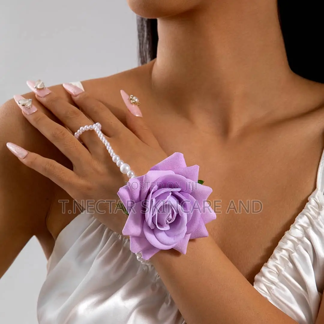 Ladies Hand Chain