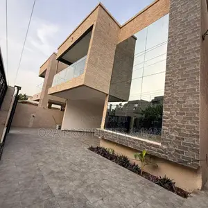 4bdrm House in Botwe, Lake Side Estate for sale