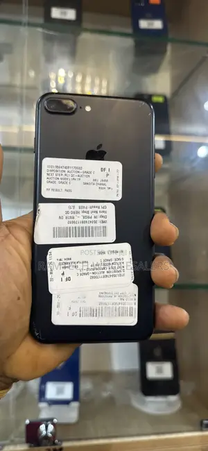 Apple iPhone 7 Plus 32 GB Black