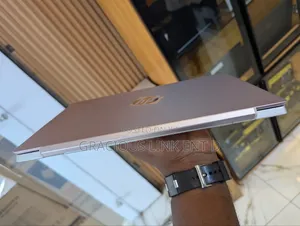 New Laptop HP Pavilion 13 8GB Intel Core i5 SSD 256GB