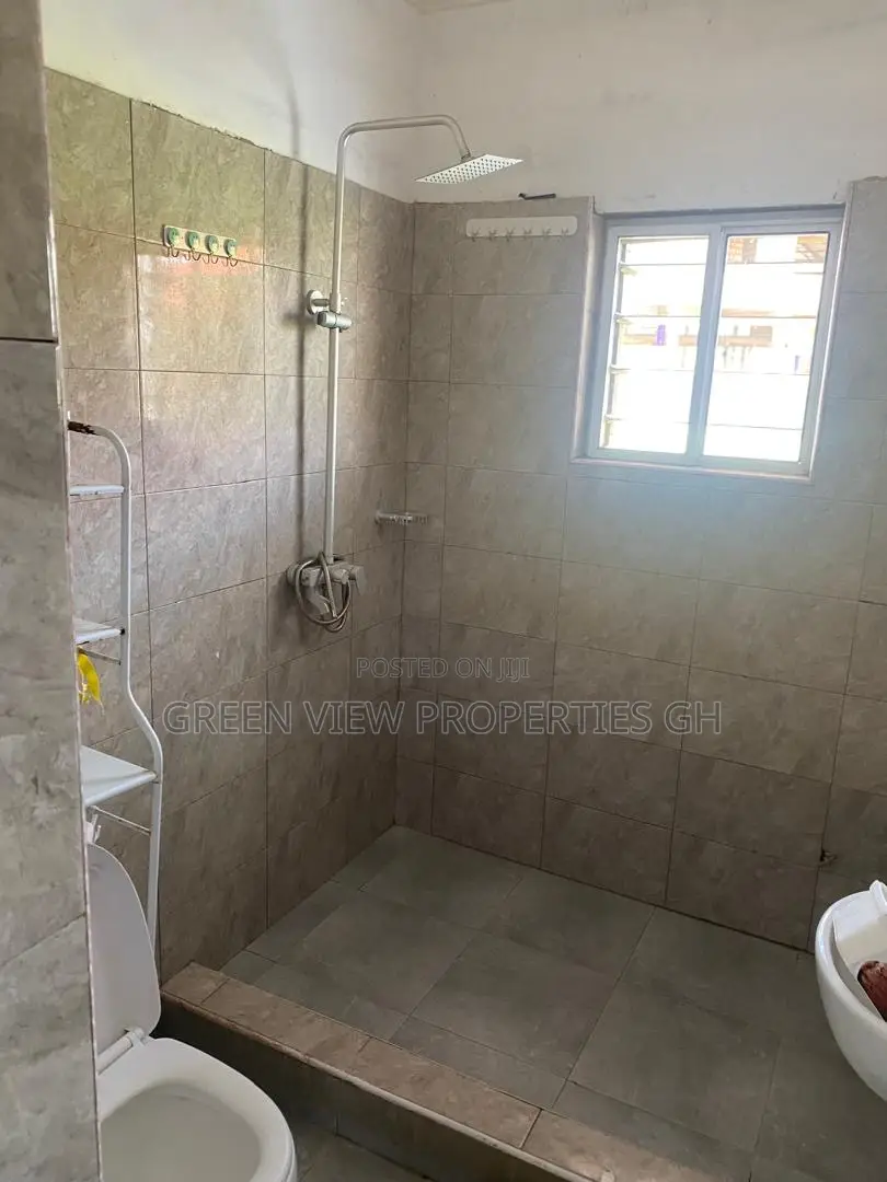 1bdrm Room & Parlour in West Hills Mall Area for rent